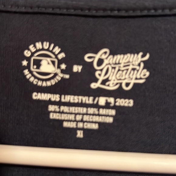 MLB Yankee shirt size XL NWT - Picture 3 of 5